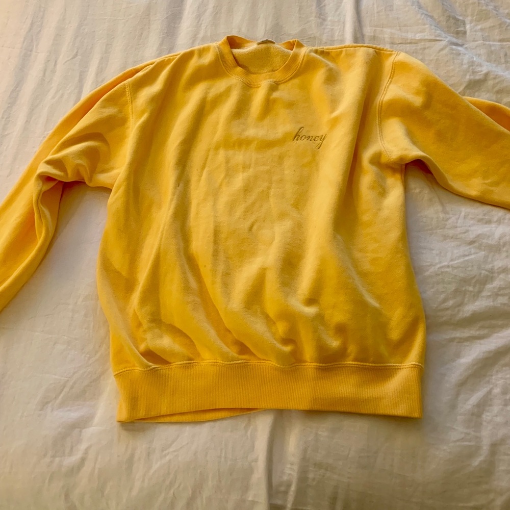 Brandy Melville Erica honey embroidery sweatshirt